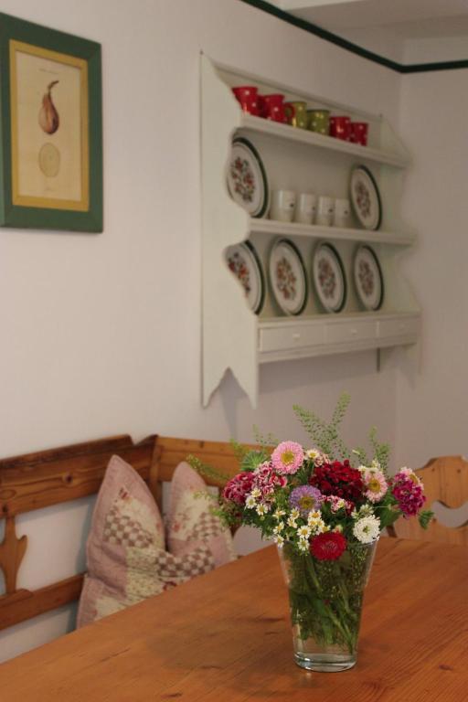 Schlossgaststatte Hohenberg Apartman Seeshaupt Szoba fotó