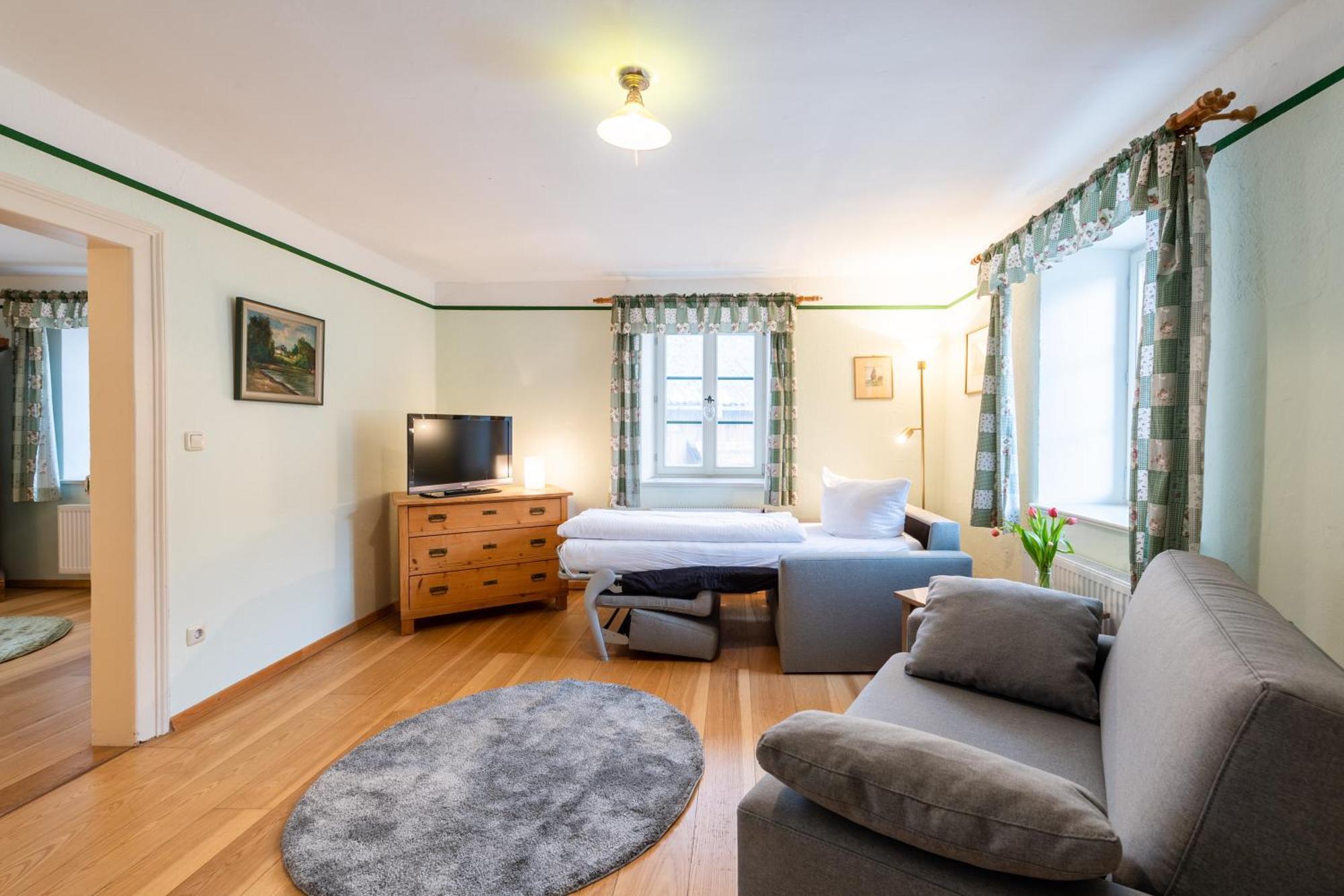 Schlossgaststatte Hohenberg Apartman Seeshaupt Kültér fotó