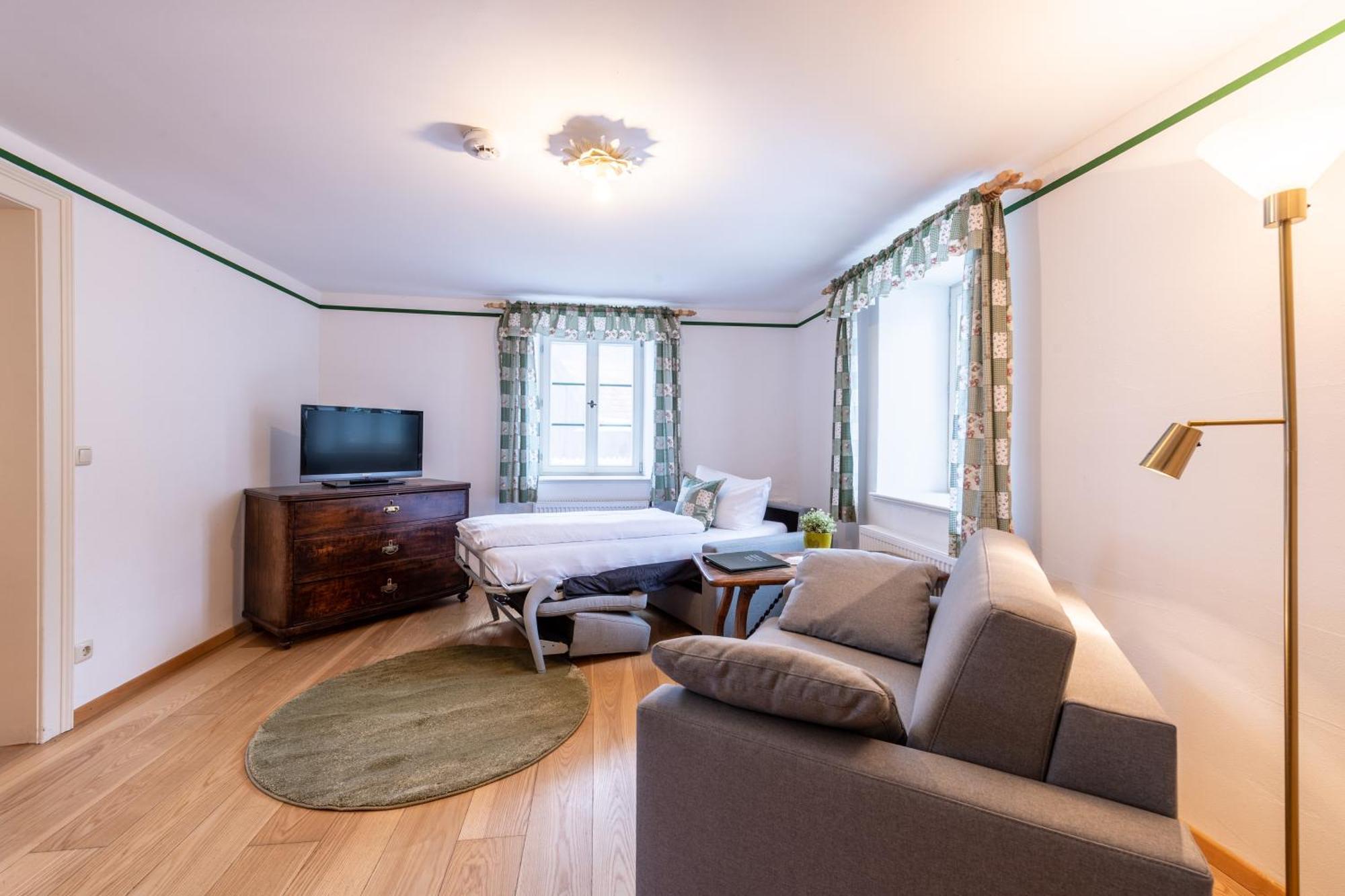 Schlossgaststatte Hohenberg Apartman Seeshaupt Kültér fotó